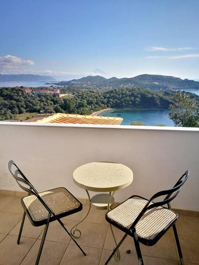 Olive Bay Hilltop Apartments Амуліані Екстер'єр фото