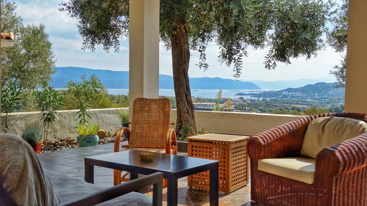 Olive Bay Hilltop Apartments Амуліані Екстер'єр фото