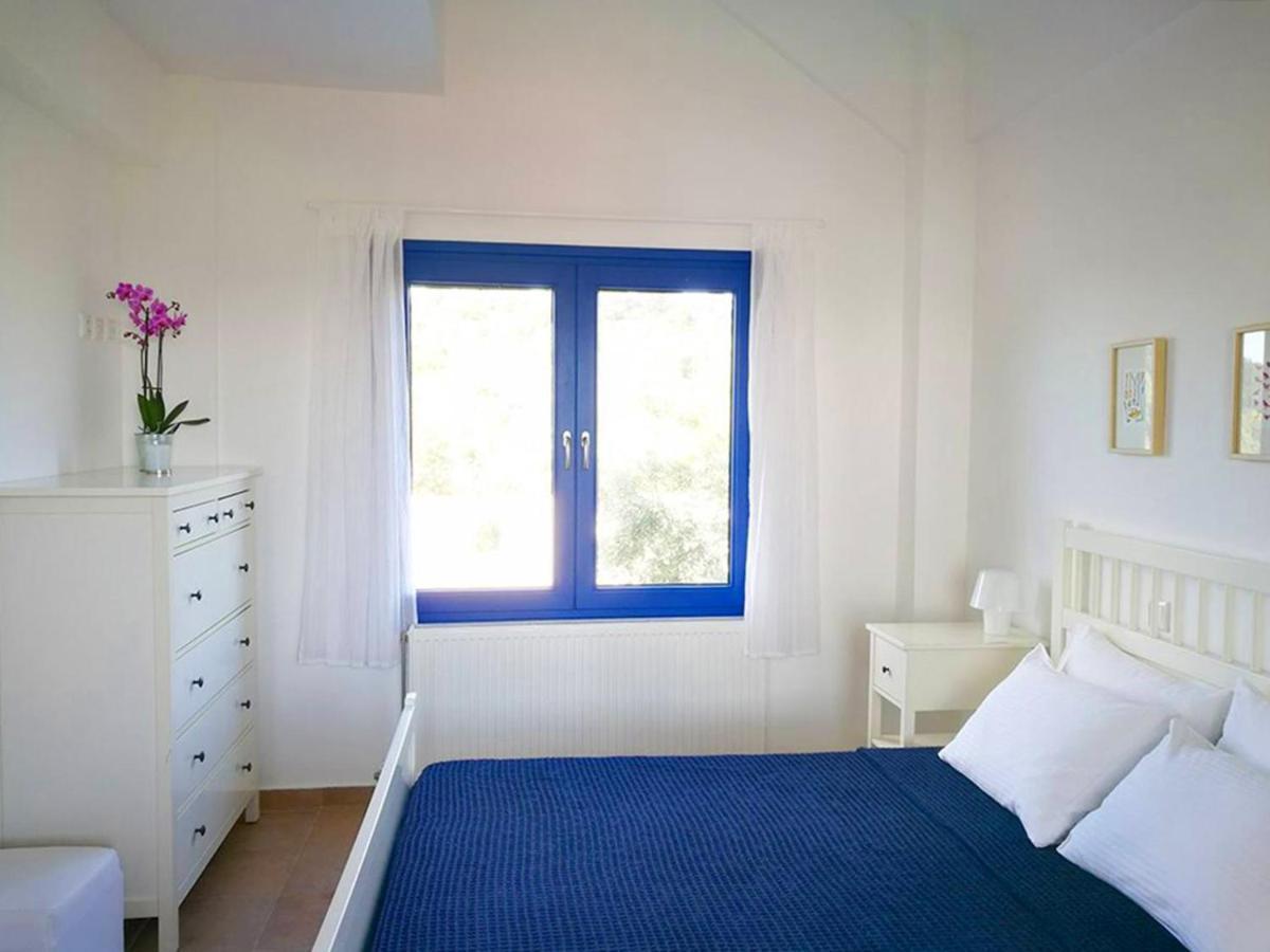 Olive Bay Hilltop Apartments Амуліані Екстер'єр фото