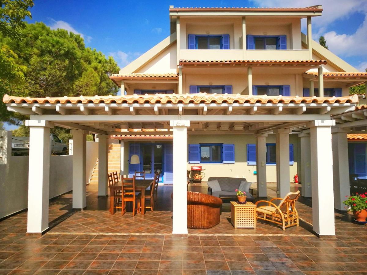 Olive Bay Hilltop Apartments Амуліані Екстер'єр фото