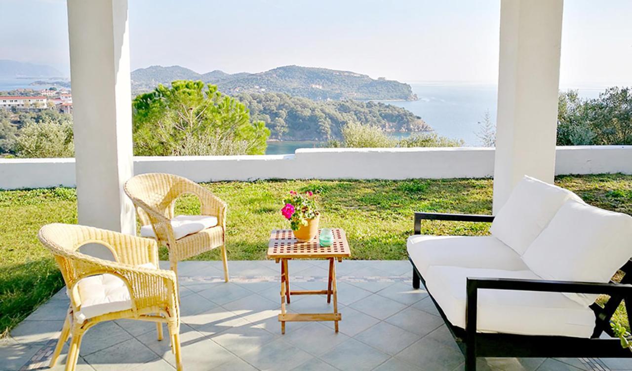 Olive Bay Hilltop Apartments Амуліані Екстер'єр фото